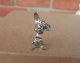 Vintage Bunny Charm - House of Borvani Silver Honey Bunny Pendant - Retro Bunny Rabbit Necklace / Bracelet Charm - Animal Charm Eco Gift