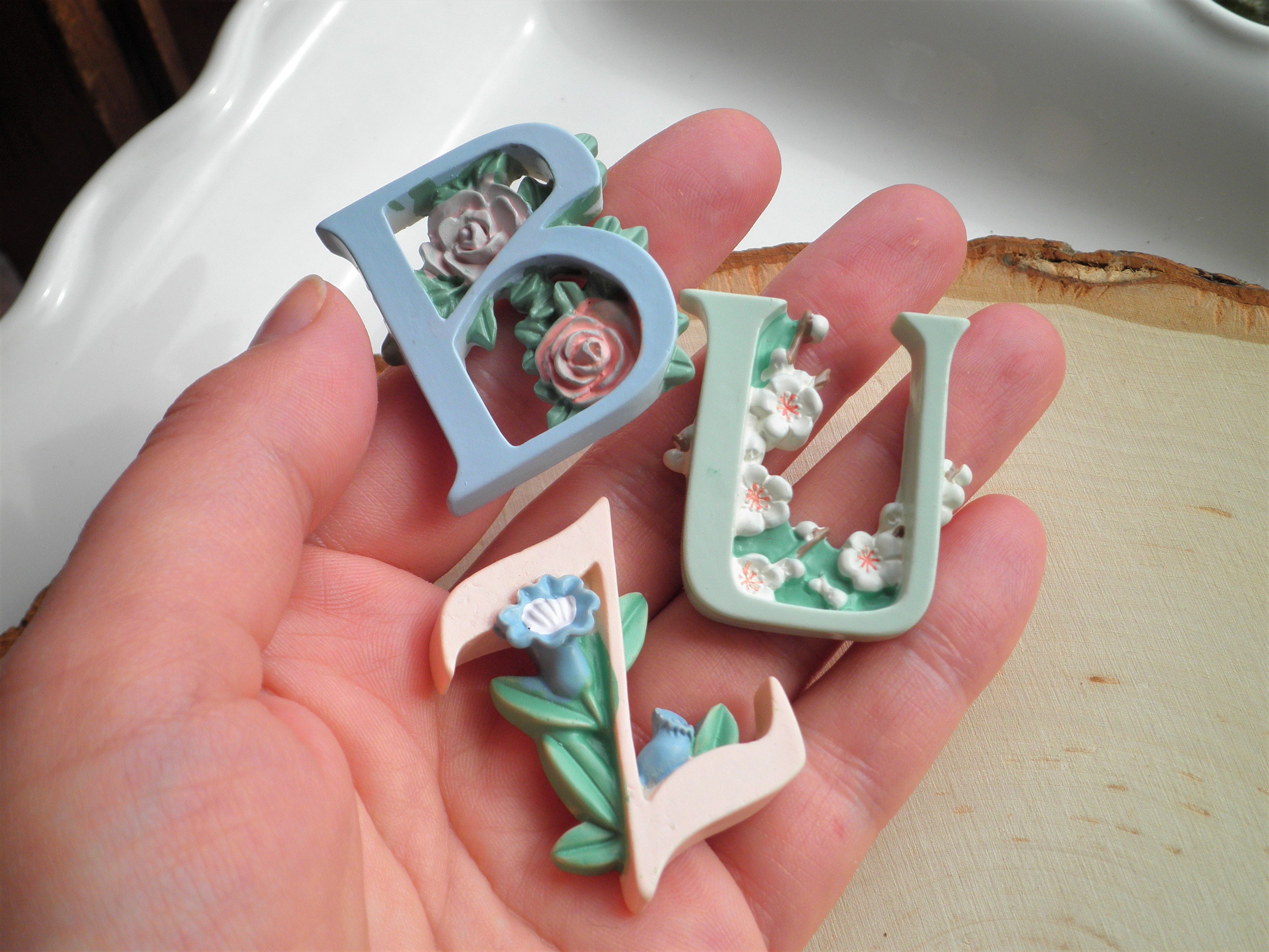 Vintage Letter Cabochon 1980s Floral Initial Resin Flat Back Embellishment / Jewelry Supply ...