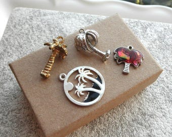 Vintage Palm Tree Charms - Tropical Jewelry Making, Charm Lot of 4
