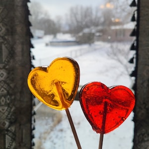 10 Thick Heart Lollipops Sucker Candy Party Favor