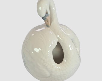 Vintage Lladro Preening Swan Figurine #4829: Retired Spanish Porcelain Mint Boxed