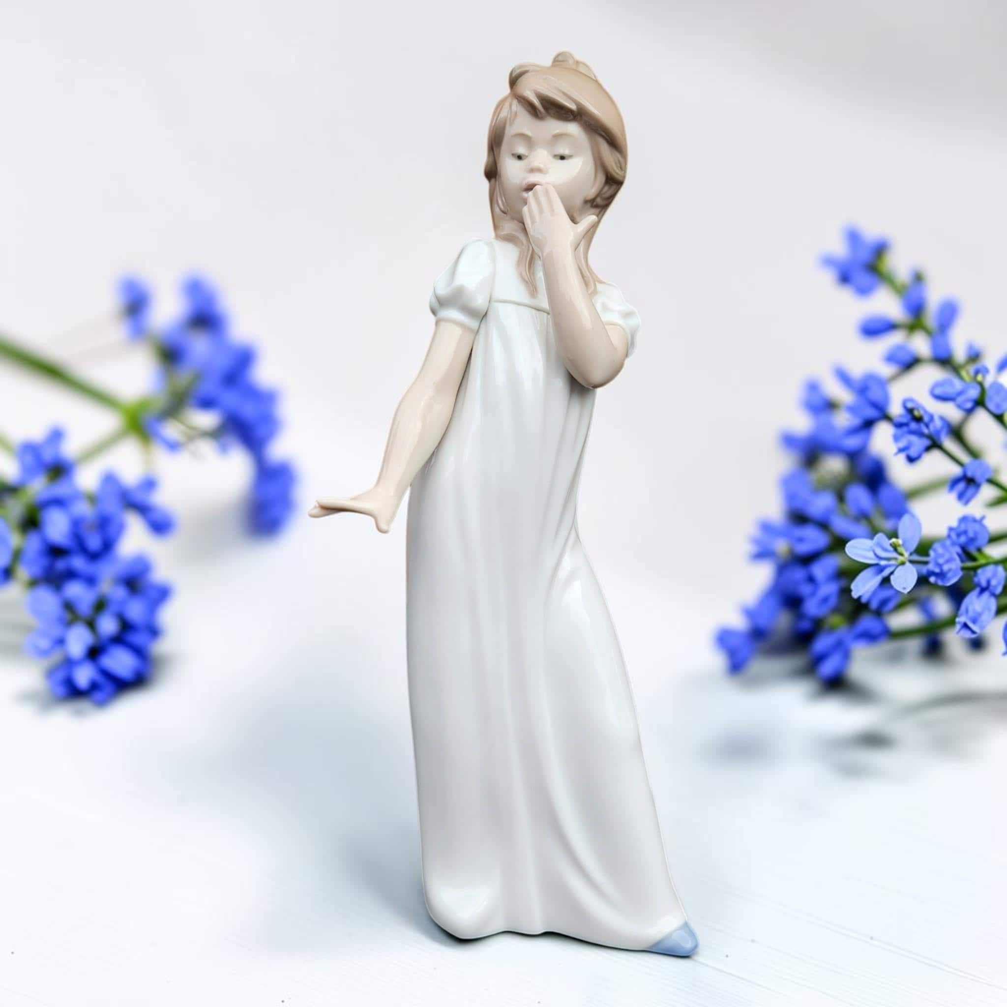 Lladro Girl Yawning - Etsy