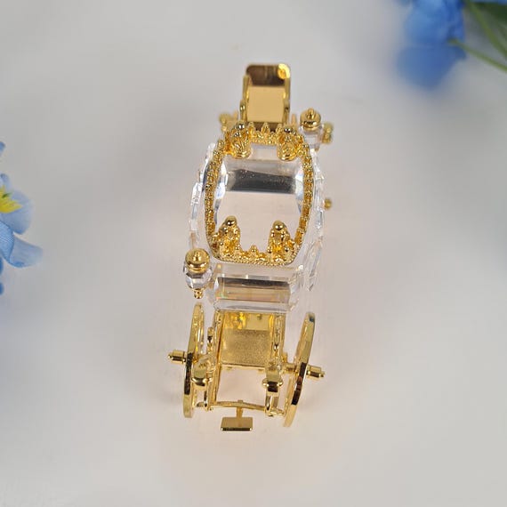 新品❣️メルヘンSWAROVSKI CRYSTAL 木馬 Swarovski Crystal Moments Journeys Gold Carriage Coach 220496 (S65