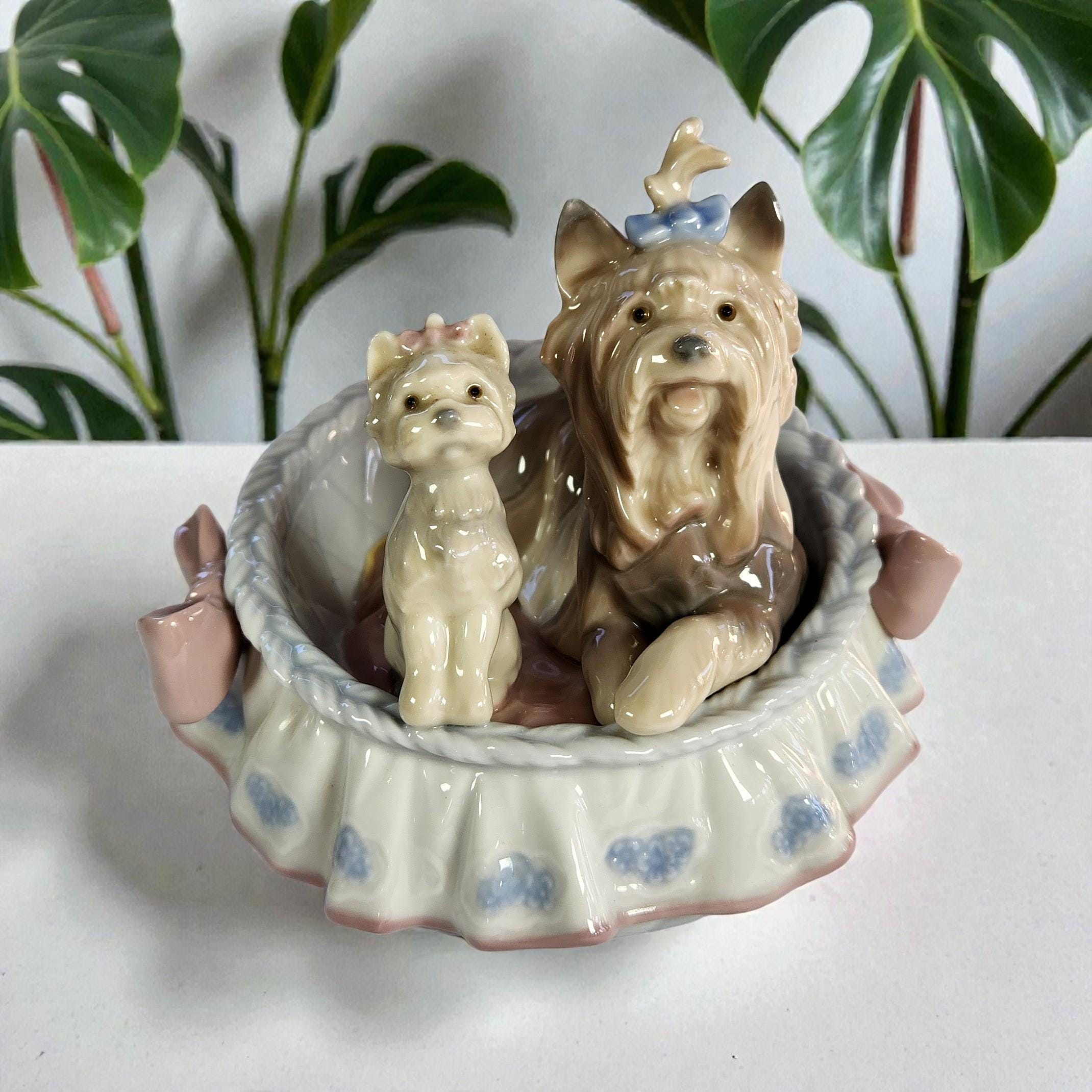 Lladro 'our Cozy Home' Figurine #6469: Yorkshire Terriers in
