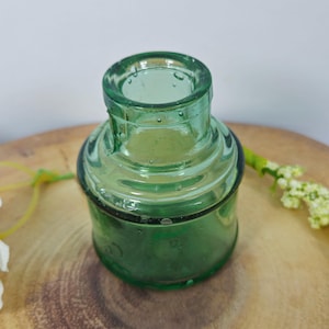 Vintage Olive Green Glass Ink Bottle, Antique Bobbin Inkwell , Rare Writing Ink Pot, 1920 , Collectable Glassware, Machine Moulded, (428)