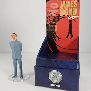 Corgi Icon James Bond 007 Diecast Hand-Painted Figurine of Bond Villain Dr. No, F04031