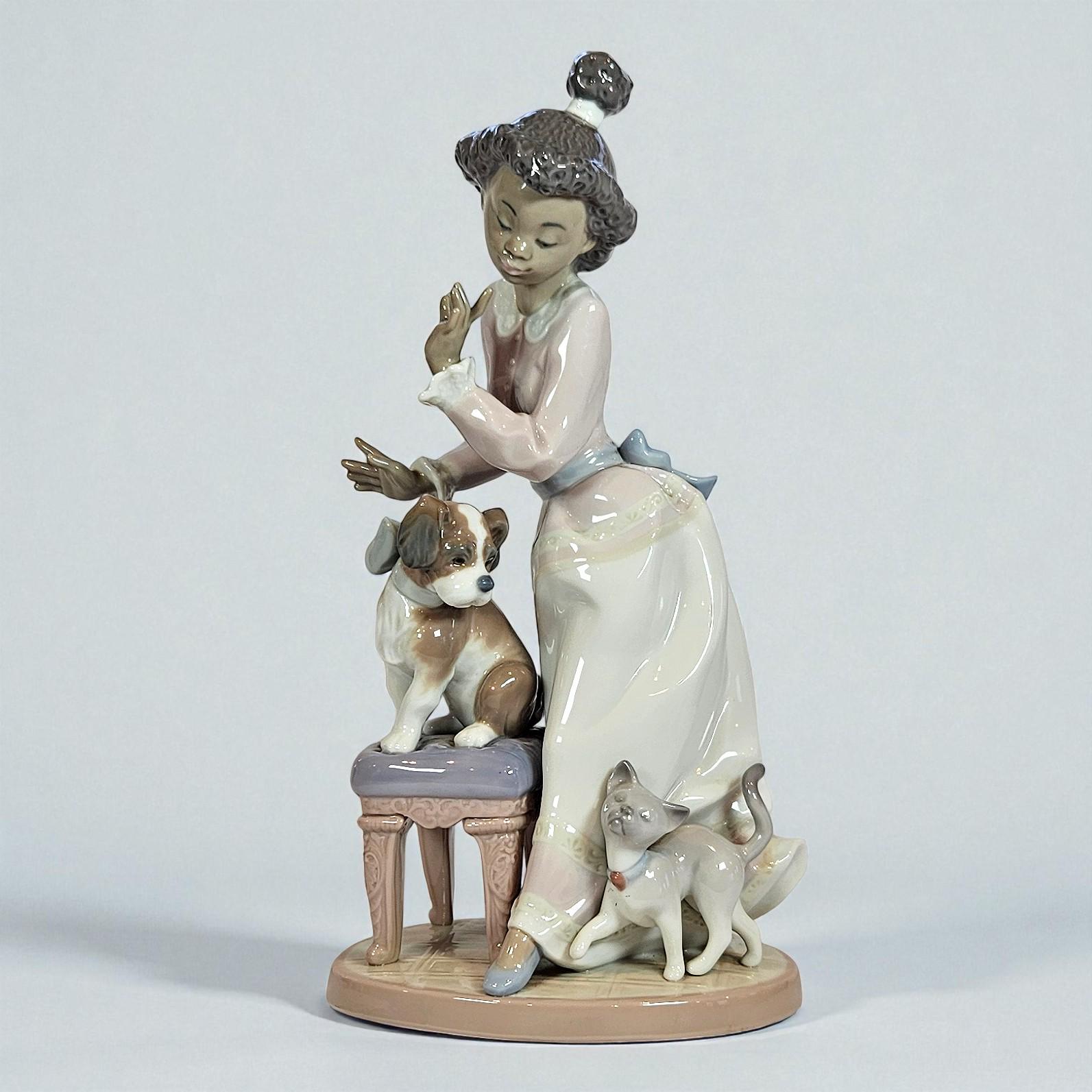 Vintage Lladro Figurine: 
