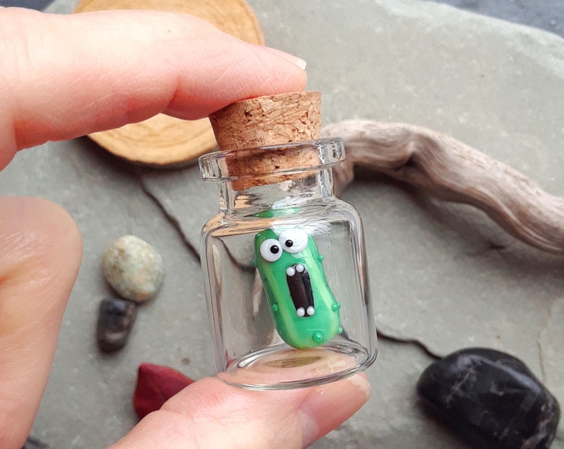 Miniature Glass Screaming Pickle in a Bottle Cute Tiny Pickle Handmade Glass Pickle Kawaii Pickle Cute Collectable Glass image 3