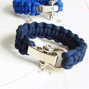 Personalized Paracord Survival Bracelet Bracelet for Men Survival Bracelet for Men, Fathers Day Gift, Engraved Paracord Bracelet image 3