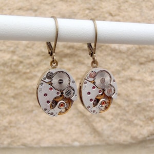 Vintage Watch Movement Oval Earrings -  Brass Gear Earrings, Steampunk Jewelry, Steampunk Earrings, Women&#39;s Earrings, Dangle Earrings