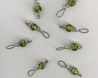 Green Confetti Glass Stitch Markers - US 5 - Item No. 1264