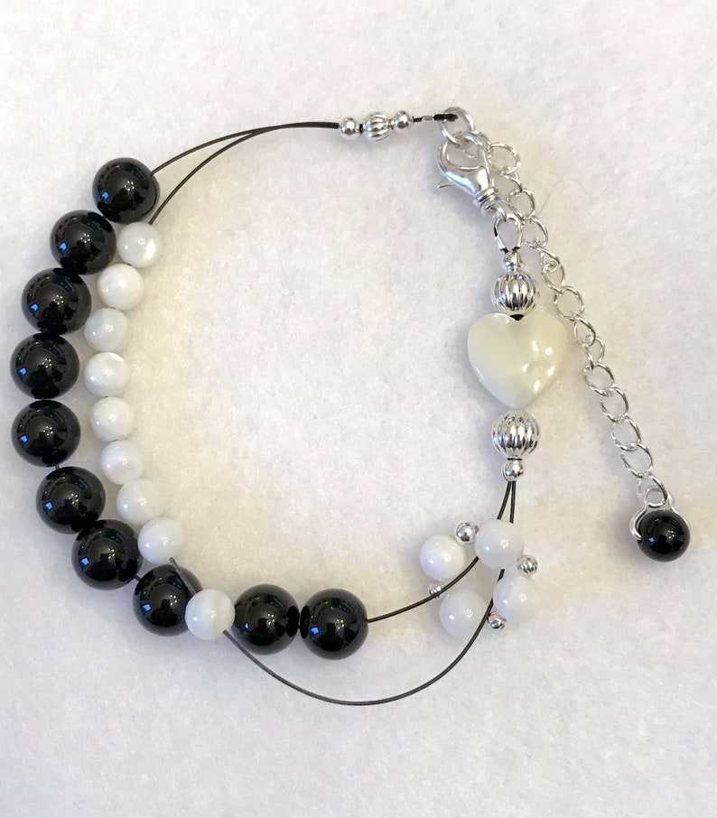 Abacus Row Counter Bracelet With or Without Extender Genuine Mother of Pearl and Black Onyx Item 493 Bild 1