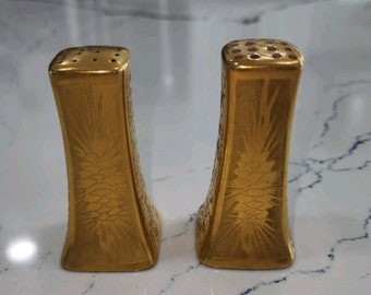 Art Deco Salt and Pepper Osborne 24K Gold Etched Shakers VTG 3"