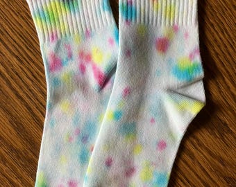 Kids multicolor tie-dye type socks size XL kids