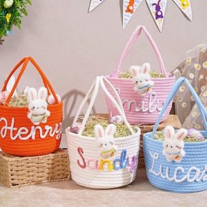 名前入りパーソナライズイースターバスケット、カスタムバニーロープバスケット、子供用イースターギフト、赤ちゃんの初めてのイースター、イースターエッグハントバスケット、ベビーシャワーギフト