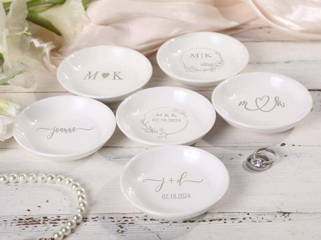 Custom Ring Dish for Couple, Personalized Wedding Gift, Engagement Gift for Bride, Bridal Shower Gift, Anniversary Gift for Her... 