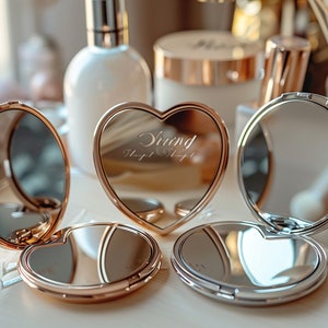 Miroir de maquillage de poche, Miroir de poche personnalisé, Miroir compact personnalisé, Cadeaux pour meilleure amie, Cadeaux d'anniversaire, Cadeaux pour femme, Miroir avec prénom image 2