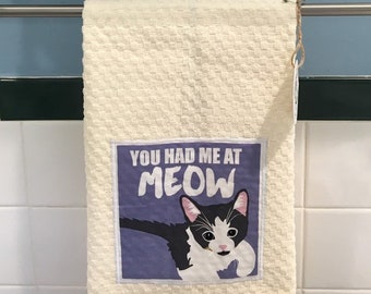 Tu m’as eu à Meow White and Grey Cat Guest Hand Towel