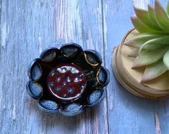 Scalloped circle trinket dish, small ceramic dish, gold luster, red and black, home decor, shellieartist, hand built pottery, porcelain