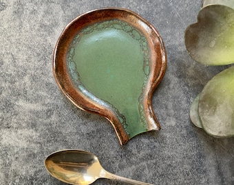Ceramic spoon rest, copper and green, white clay, boho kitchenware, shellieartist, hand built, rustic pottery