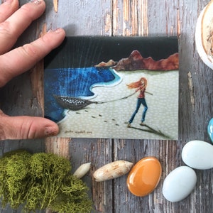 Carte vierge de rêve, carte vierge illustrée, bateau plein d'étoiles, carte de plage, fille aux cheveux roux, courrier escargot, finition brillante, artiste coquillage