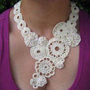 Country White Crochet Necklace