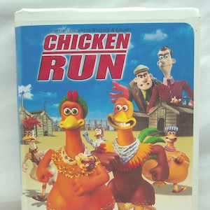 Vintage 2000 CHICKEN RUN Movie VHS Video Classic Children's Feature Film Claymation Aardman