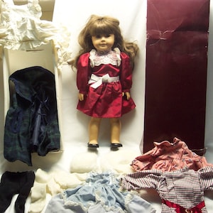 Vintage Pleasant Company AMERICAN GIRL SAMANTHA 18" Doll W/ Clothing Outfits Retired