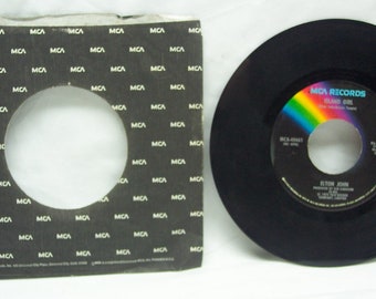 Vintage 1973 ELTON JOHN Island Girl / Sugar On The Floor 45 Vinyl Record 7" MCA 40461