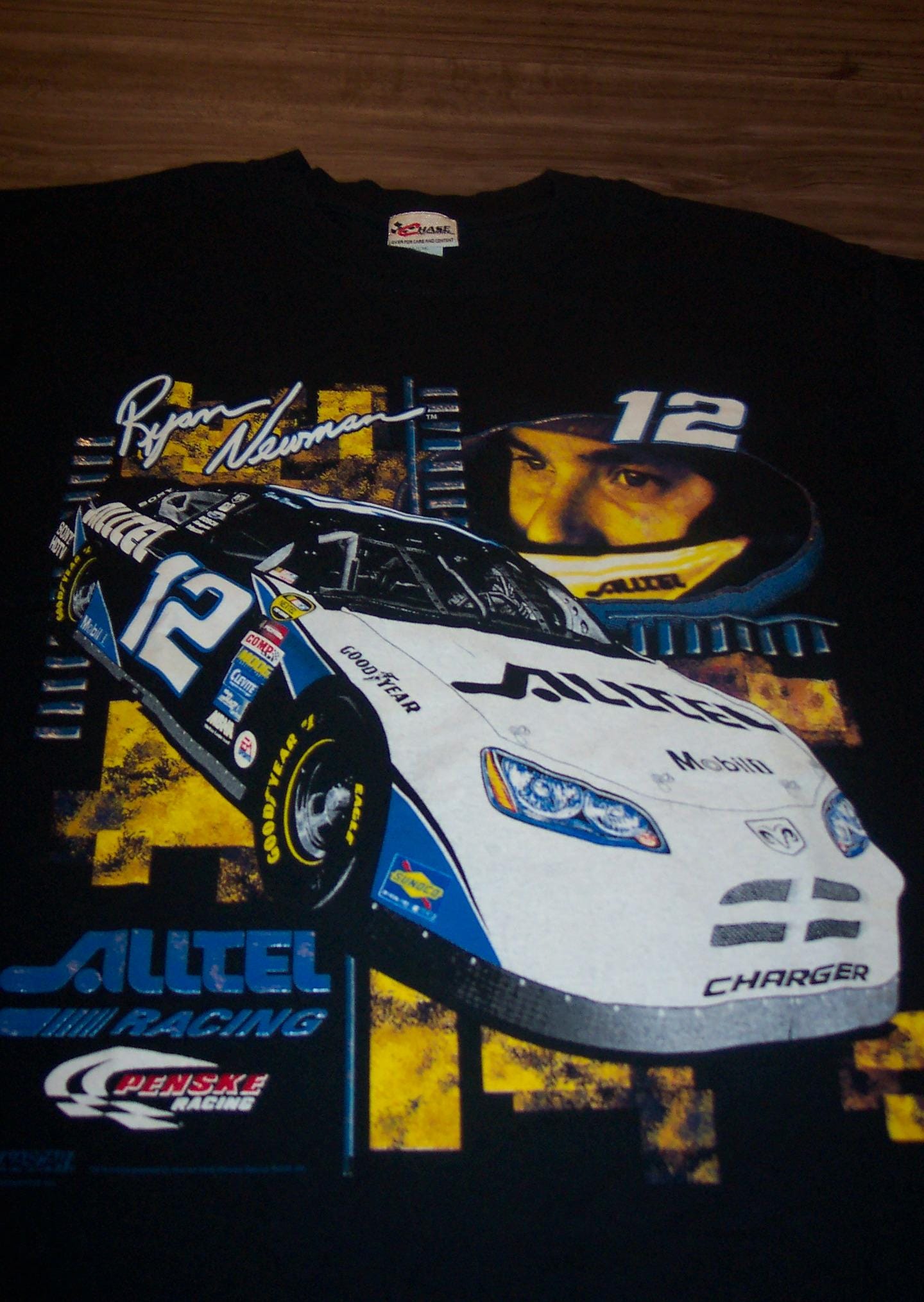 Amazon.com: CHECKERED FLAG SPORTS Chase Elliott #9 NASCAR