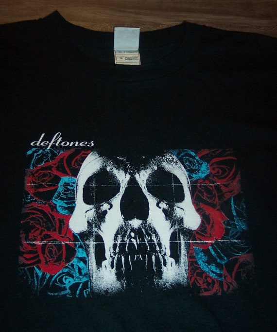 Vintage DEFTONES Skull Roses Self Titled Album T-shirt Band MENS XL New 