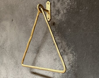Tenedor triangular montado en la pared de latón macizo de la toalla de mano para el cuarto de baño