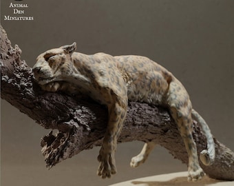 African Leopard on a Tree - UNPAINTED - Animal Den Miniatures