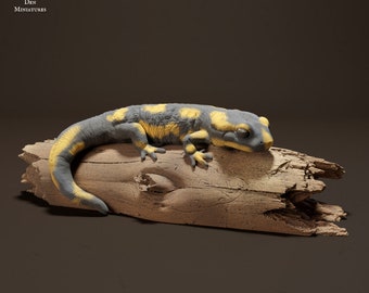 Fire Salamander - UNPAINTED - Animal Den Miniatures