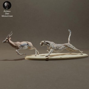 Cheetah Hunting Thomson&#39;s Gazelle - UNPAINTED 3D Resin Figure - Animal Den Miniatures
