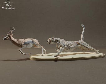 Cheetah Hunting Thomson's Gazelle - UNPAINTED - Animal Den Miniatures