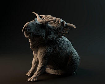 Kosmoceratops sitting - Dino and Dog Miniatures