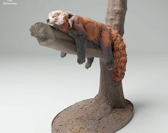 Red Panda Sleeping - UNPAINTED - Animal Den Miniatures