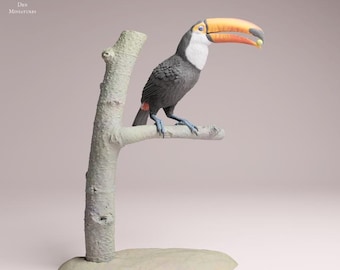 Toco Toucan Eat - UNPAINTED 3D Resin Figure - Animal Den Miniatures