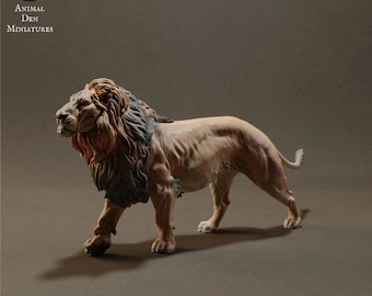 Lion Walking - UNPAINTED - Animal Den Miniatures