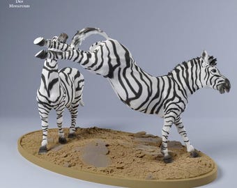 Zebras Fighting - UNPAINTED - Animal Den Miniatures
