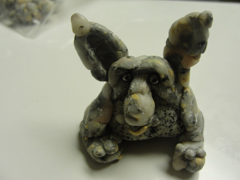 Tutorial - Make your own Pebbleonian (aka: mini rock creature) PDF