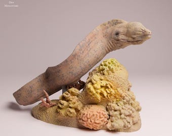 Giant Morray Eel Swim - UNPAINTED 3D Resin Figure - Animal Den Miniatures