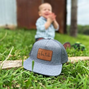 Leren patchhoed, gepersonaliseerde snapbackhoed, aangepaste kindernaamhoed, peuterhoed, baseballpet, baby- en jeugdhoed, babyhoed, cadeau voor baby