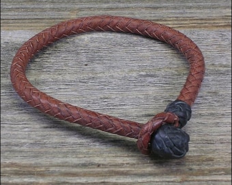 The Herringbone Braid Kangaroo Leather Bracelet
