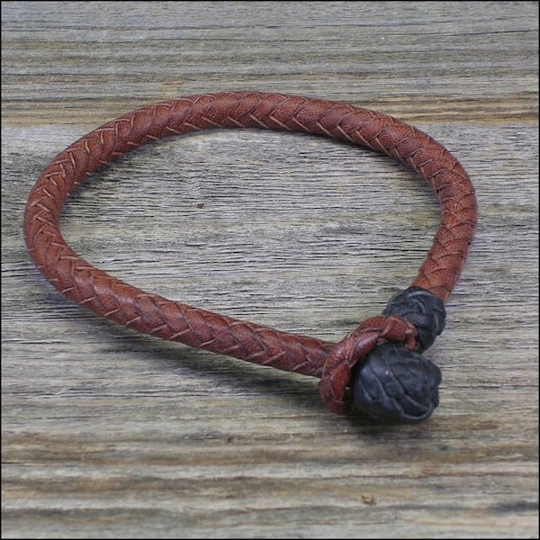 The Herringbone Braid Kangaroo Leather Bracelet