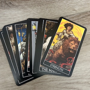Baraja de Tarot personalizada generada por IA (¡con la cara de cualquiera!)