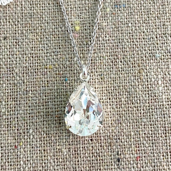 Swarovski Clear Teardrop Crystal Silver Necklace, Simple Bridal Jewelry, Wedding Necklace, Bridesmaids Gifts, Tear Pendant Delicate Necklace