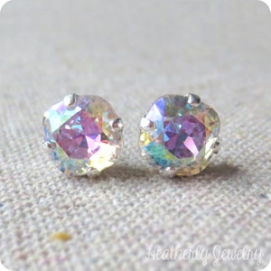 Pendientes de botón de cristal Swarovski / Cojín de cristal AB de 8 mm / Postes de acero quirúrgico / E0080
