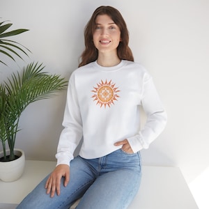 Celestial Unisex Heavy Blend Crewneck Sweatshirt By Gildan 18000 imagen 1